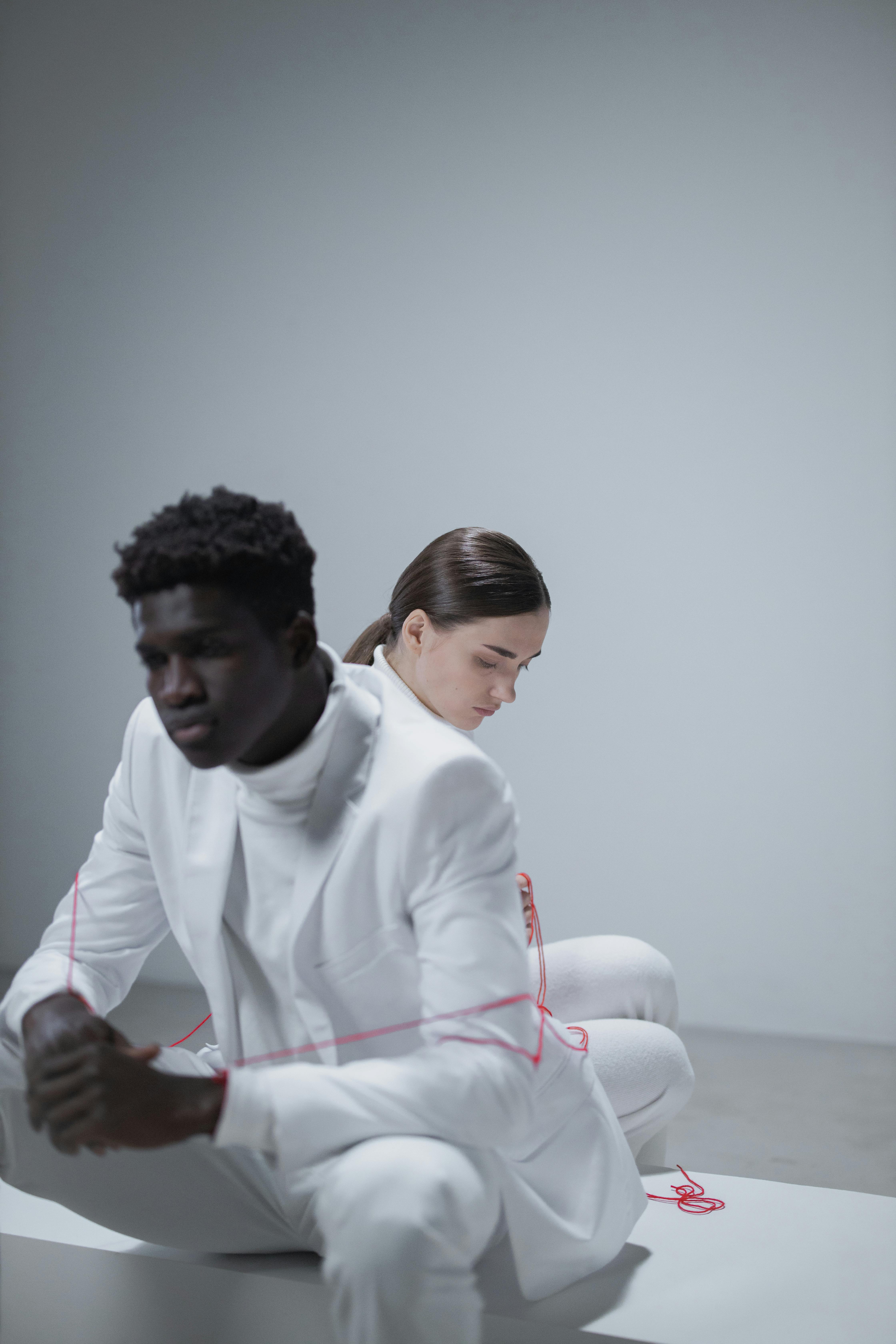 محرومیت از مراقبت عاطفی کافی در دوران نوزادی و خردسالی